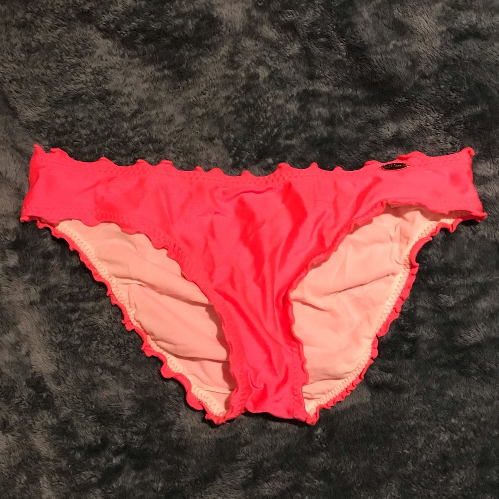 Luli fama bottom lg